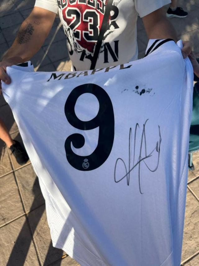 1721121801584063773.jpg mbappe 6.jpg