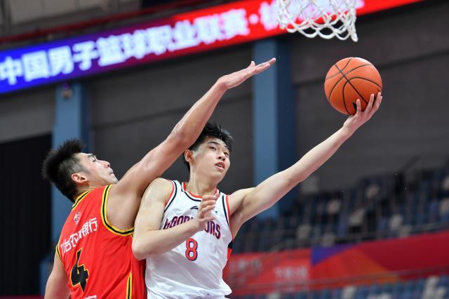 888贵宾会官网-最佳星锐崔永熙逆转林葳 最佳外援琼斯实至名归